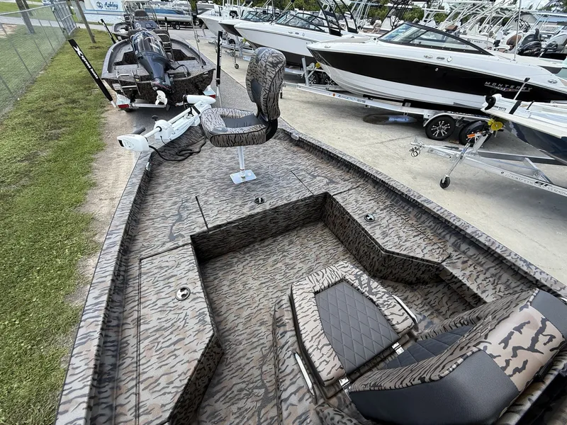 Slide: The Image of Xpress Hyper-Lift Bay Series H20 Bay 2026 - 5