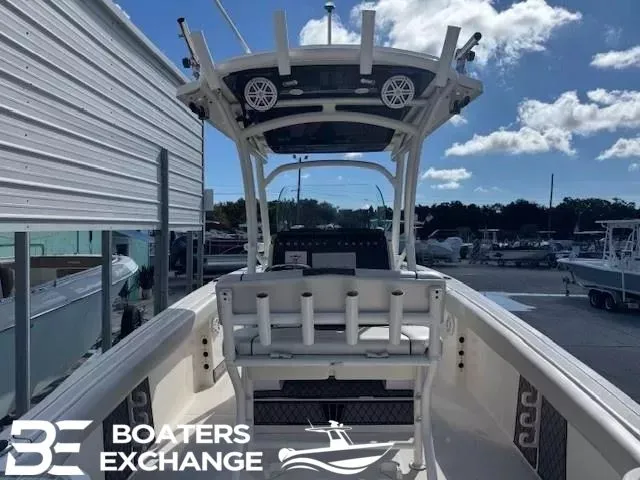 Slide: The Image of 2018 Wellcraft 242 Fisherman boat with T-top and rod holders at Boaters Exchange. - 4
