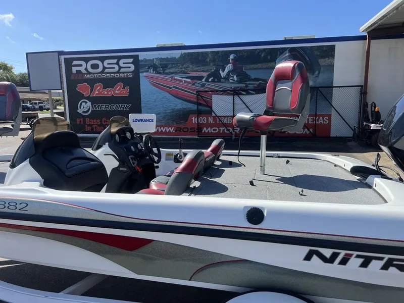 Slide: The Image of Tracker Nitro NX882 2005 - 30