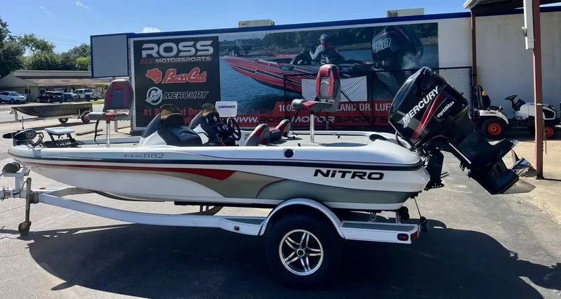 Slide: The Image of Tracker Nitro NX882 2005 - 33