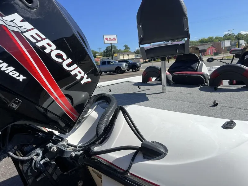 Slide: The Image of Tracker Nitro NX882 2005 - 38