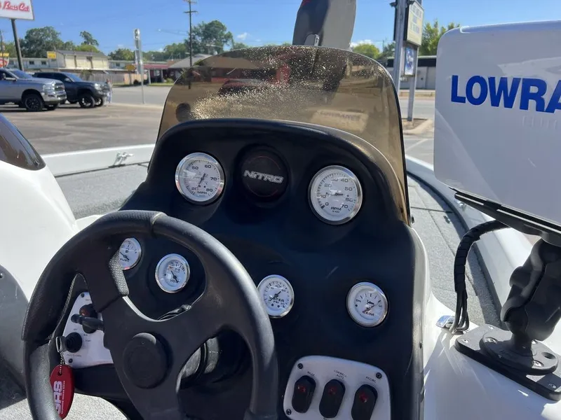 Slide: The Image of Tracker Nitro NX882 2005 - 49