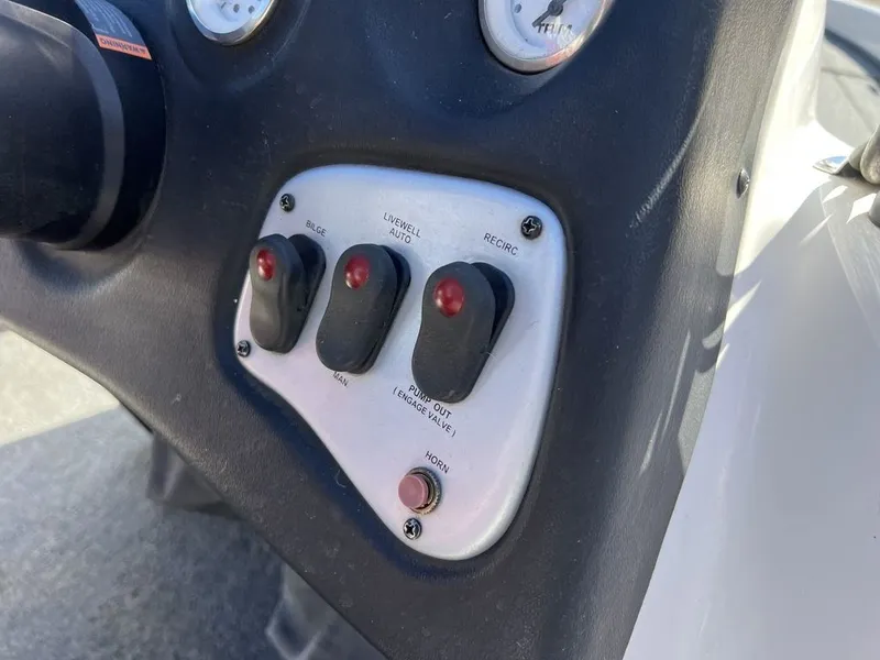 Slide: The Image of Tracker Nitro NX882 2005 - 51