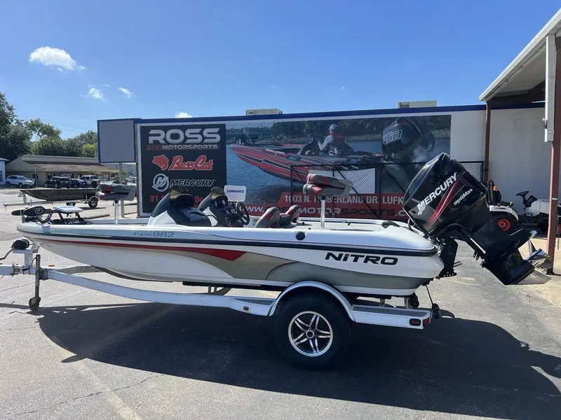 Slide: The Image of Tracker Nitro NX882 2005 - 6