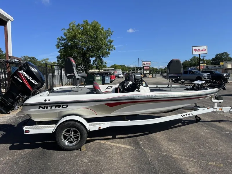 Slide: The Image of Tracker Nitro NX882 2005 - 65