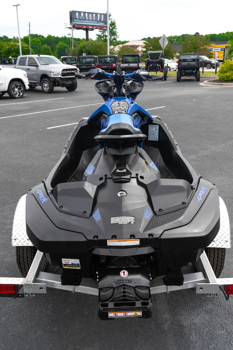 Slide: The Image of Sea-Doo PWC SPARK TRIXX 90 2023 - 5