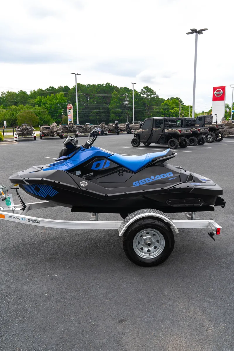 Slide: The Image of Sea-Doo PWC SPARK TRIXX 90 2023 - 7