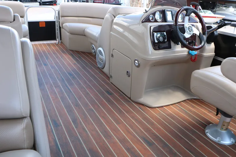 Slide: The Image of Xcursion X21C 2013 - 23