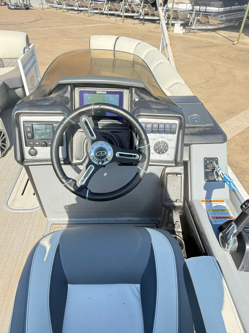 Slide: The Image of Veranda VP22VLC 2021 - 22