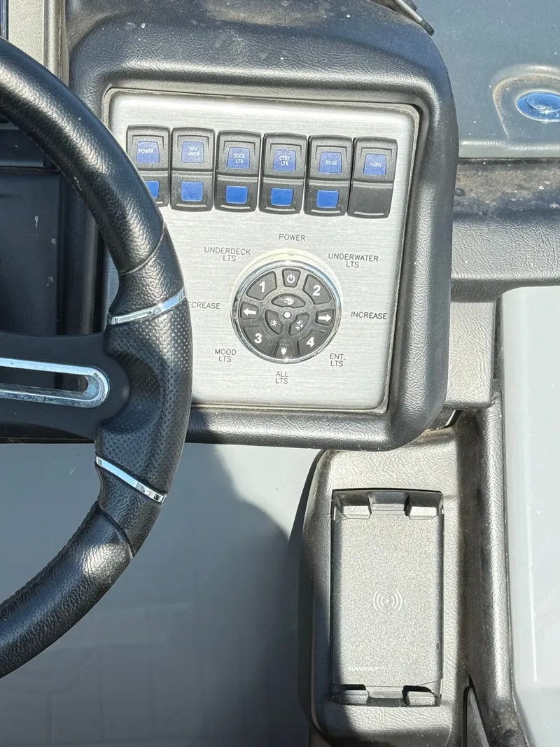 Slide: The Image of Veranda VP22VLC 2021 - 25