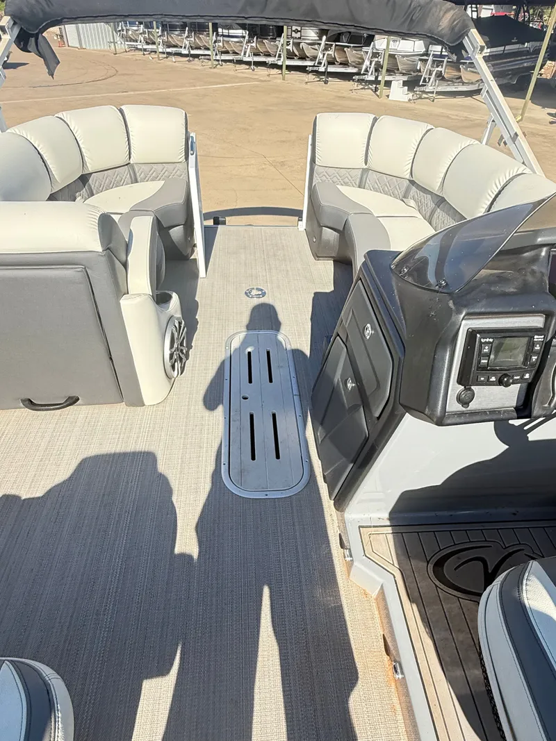 Slide: The Image of Veranda VP22VLC 2021 - 28