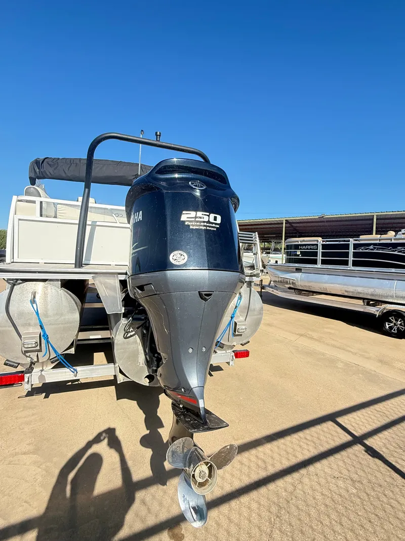 Slide: The Image of Veranda VP22VLC 2021 - 9