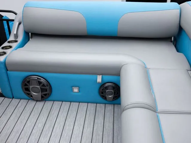 Slide: The Image of Montara SURF BOSS 25 2.0 SL 2026 - 33