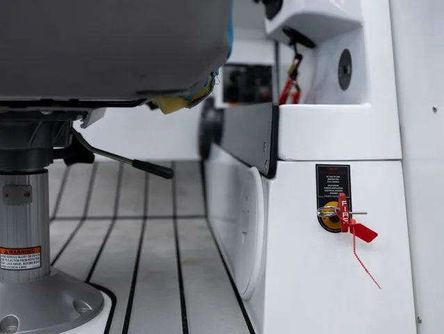 Slide: The Image of Montara SURF BOSS 25 2.0 SL 2026 - 42