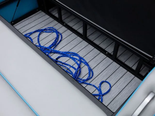 Slide: The Image of Montara SURF BOSS 25 2.0 SL 2026 - 44