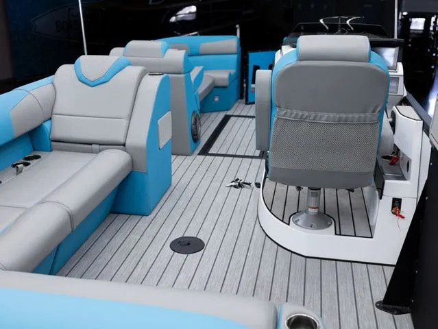 Slide: The Image of Montara SURF BOSS 25 2.0 SL 2026 - 50