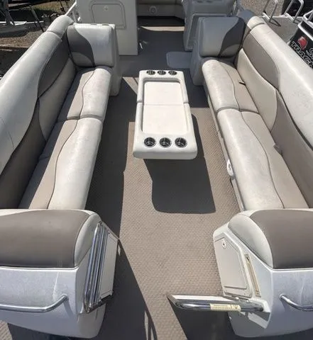 Slide: The Image of JC Tritoon Classic 266 2004 - 9