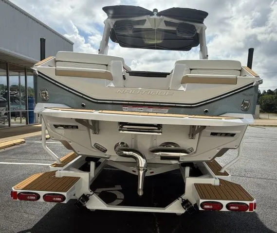 Slide: The Image of Nautique Super Air Nautique G23 2026 - 3