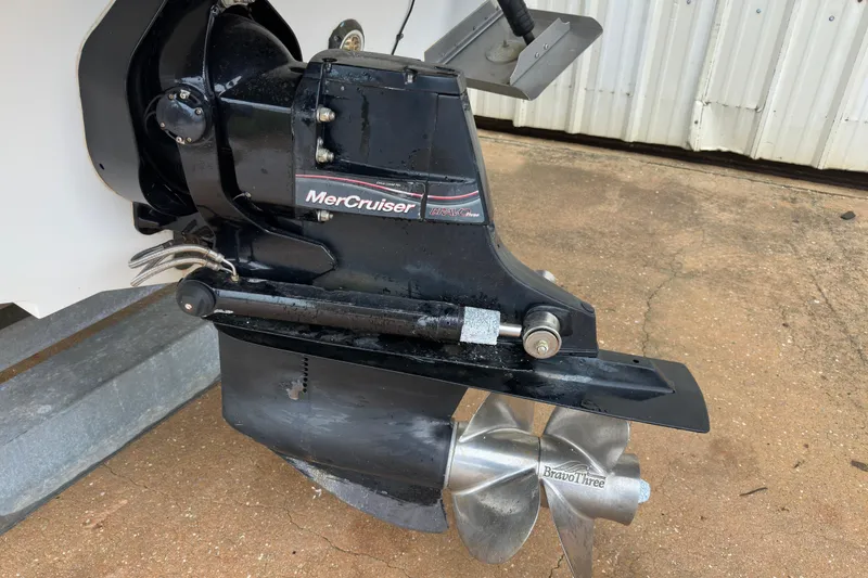 Slide: The Image of MerCruiser Bravo Three outdrive on 2006 Sea Ray 260 Sundancer boat. - 62