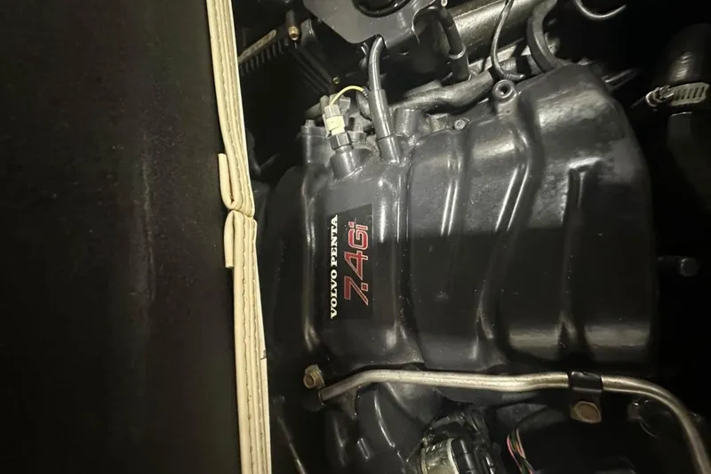 Slide: The Image of Engine of 1998 Four Winns 240 Horizon with Volvo Penta 7.4Gi. - 23