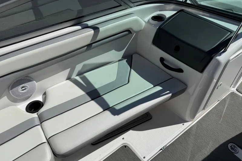 Slide: The Image of 2017 Yamaha Boats AR190 interior seating with speaker and cup holder. - 25