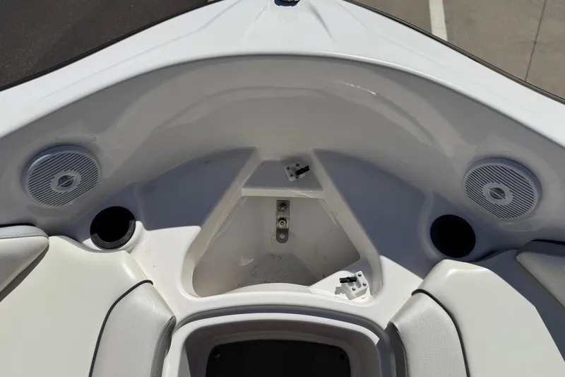 Slide: The Image of 2017 Yamaha AR190 boat interior with speakers and cup holders. - 38