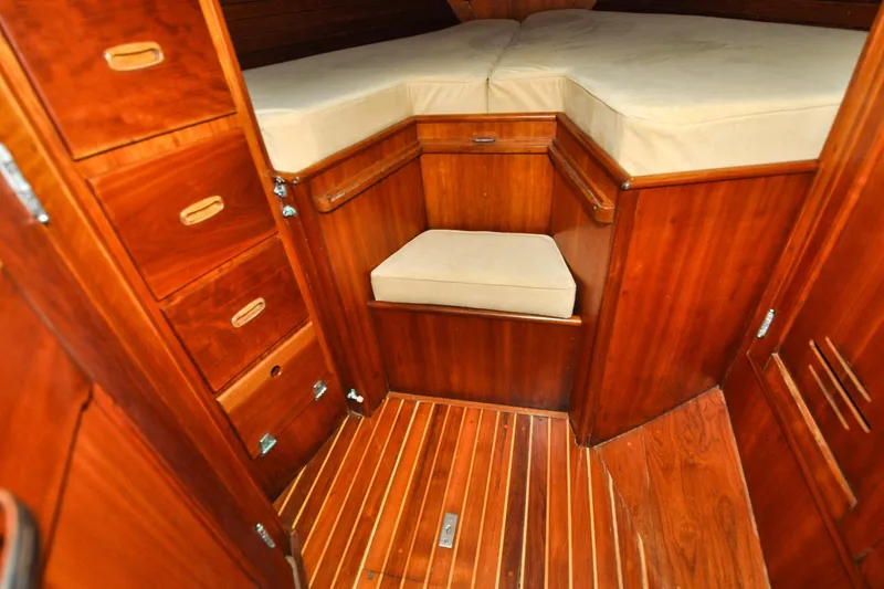 Slide: The Image of Hinckley Yachts Sou'wester 51 1986 - 108