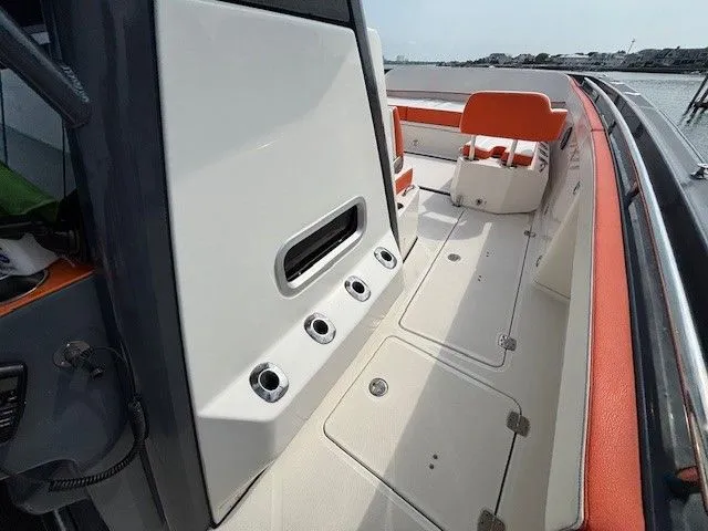 Slide: The Image of World Cat 400 CC-X 2022 - 14