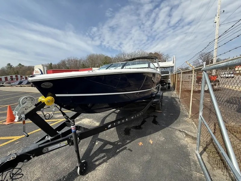 Slide: The Image of Four Winns H2 2026 - 1