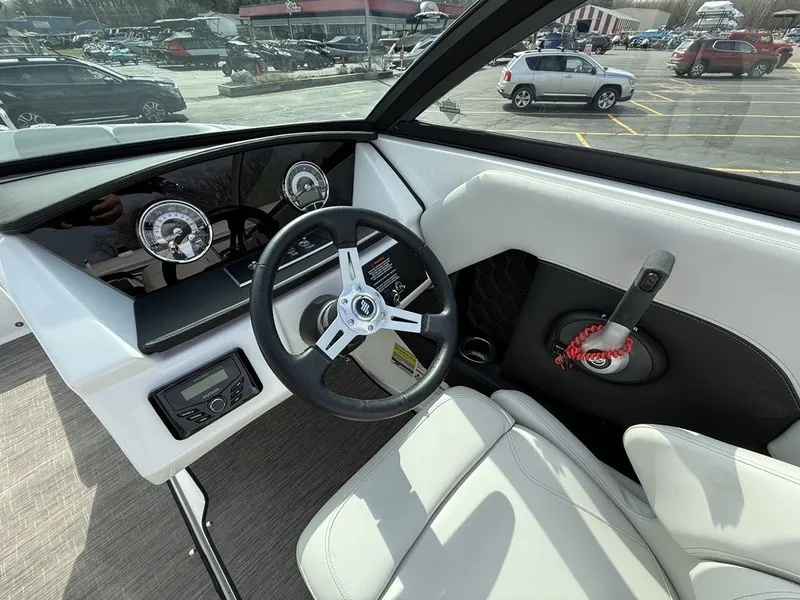 Slide: The Image of Four Winns H2 2026 - 12