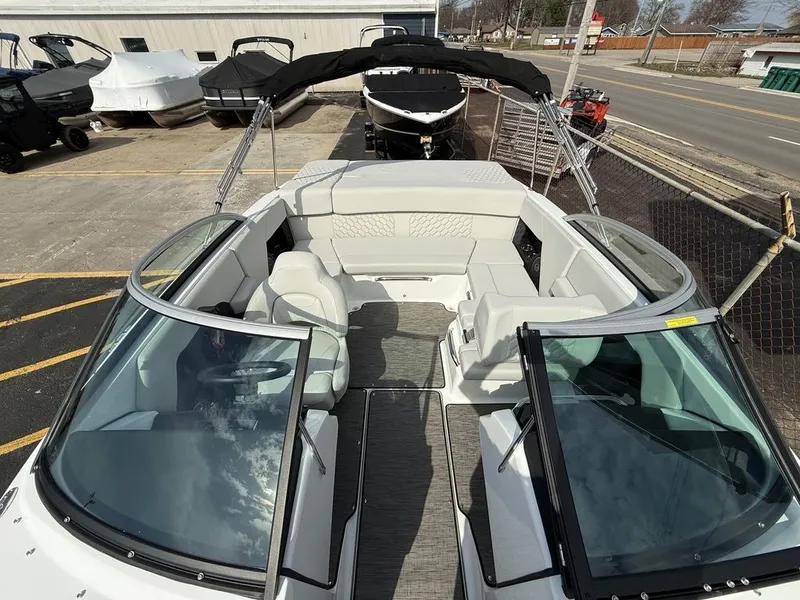 Slide: The Image of Four Winns H2 2026 - 14