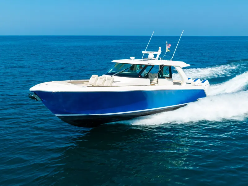 Slide: The Image of Tiara 48 LS 2022 - 18