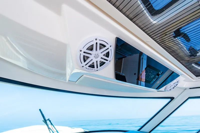 Slide: The Image of Tiara 48 LS 2022 - 26