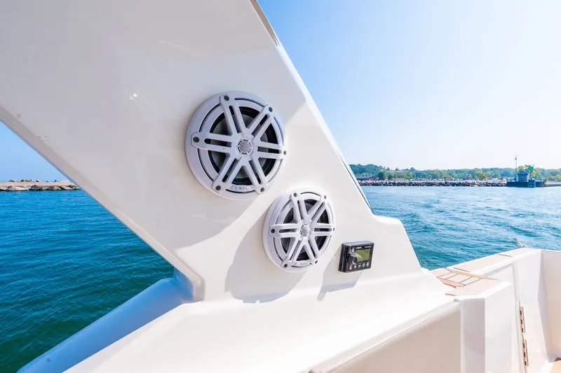 Slide: The Image of Tiara 48 LS 2022 - 46