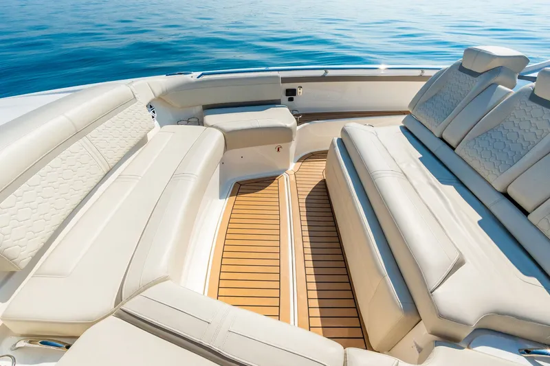 Slide: The Image of Tiara 48 LS 2022 - 52