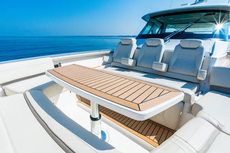 Slide: The Image of Tiara 48 LS 2022 - 54