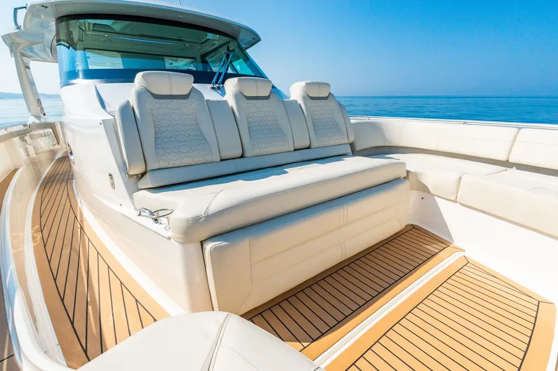 Slide: The Image of Tiara 48 LS 2022 - 58