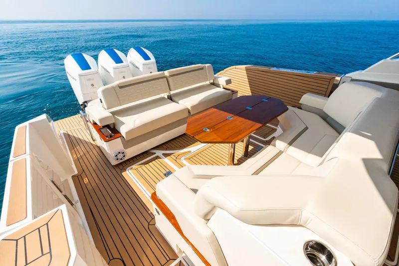 Slide: The Image of Tiara 48 LS 2022 - 61