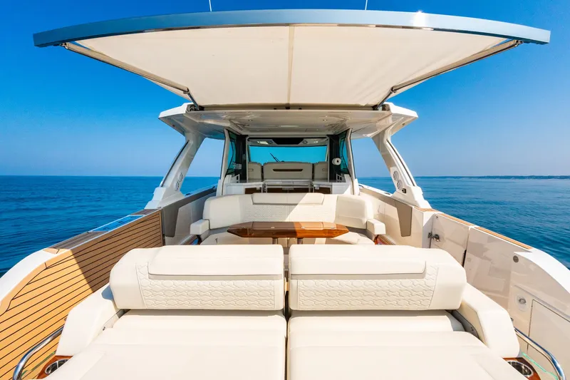 Slide: The Image of Tiara 48 LS 2022 - 78