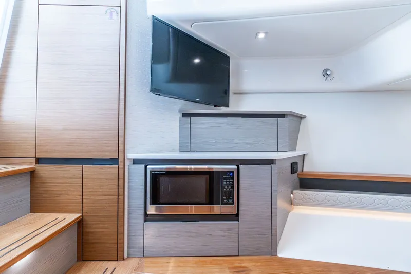 Slide: The Image of Tiara 48 LS 2022 - 97