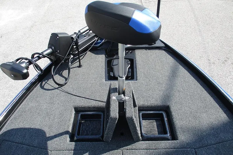 Slide: The Image of 2026 Nitro Z21 XL Pro boat deck with seat and trolling motor. - 12