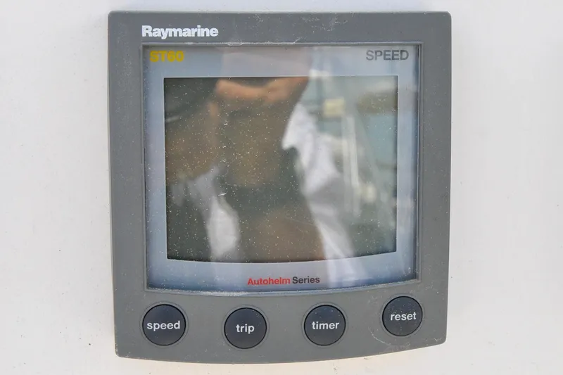 Slide: The Image of Raymarine ST60 speed display on 1984 Sabre 38 MKI sailboat. - 21