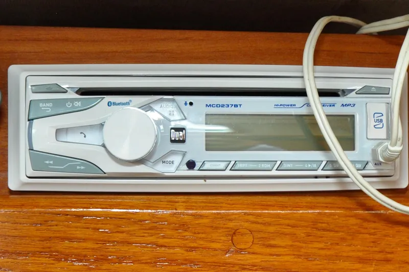 Slide: The Image of Audio system with Bluetooth and USB on 1984 Sabre 38 MKI boat. - 41