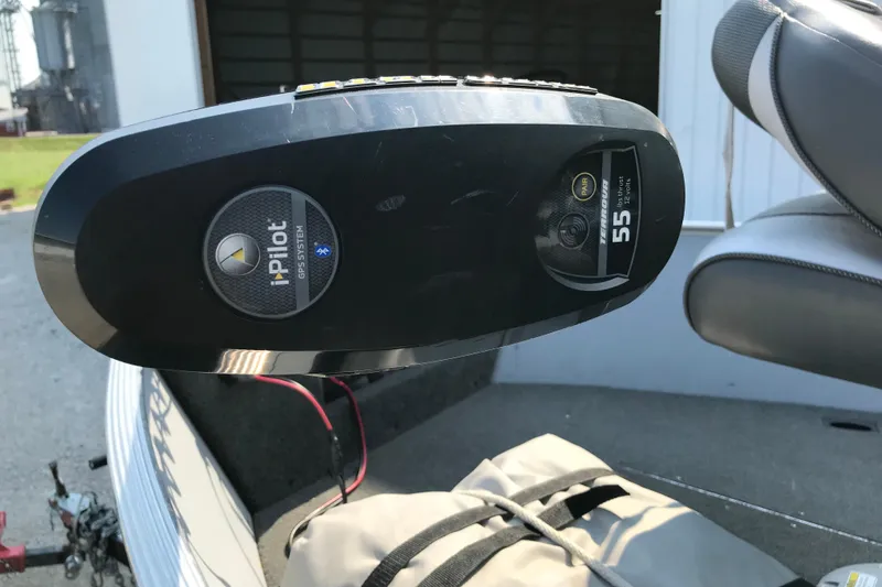 Slide: The Image of Minn Kota i-Pilot GPS system on 2013 Lund 1600 Fury Tiller boat. - 8