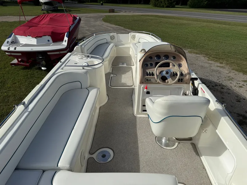 Slide: The Image of Sea Ray 240 Sundeck 1998 - 12