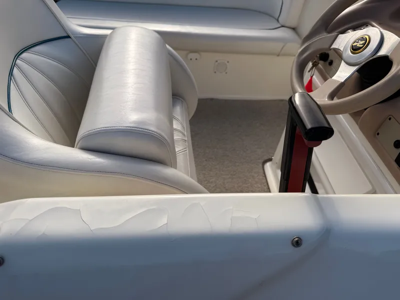 Slide: The Image of Sea Ray 240 Sundeck 1998 - 23