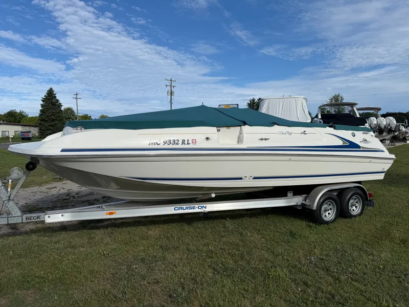 Slide: The Image of Sea Ray 240 Sundeck 1998 - 6