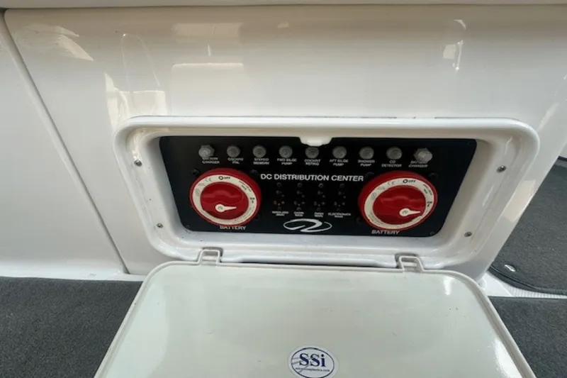 Slide: The Image of 2008 Regal 2860 Window Express DC distribution center with battery controls. - 13