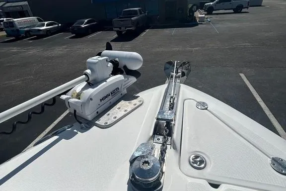 Slide: The Image of Bow of 2008 Everglades 290 CC with Minn Kota trolling motor in parking lot. - 44