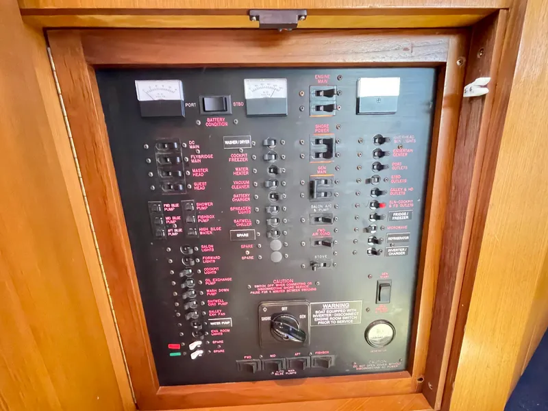 Slide: The Image of Electrical panel of a 2000 Ocean Yachts 43 Super Sport boat. - 31